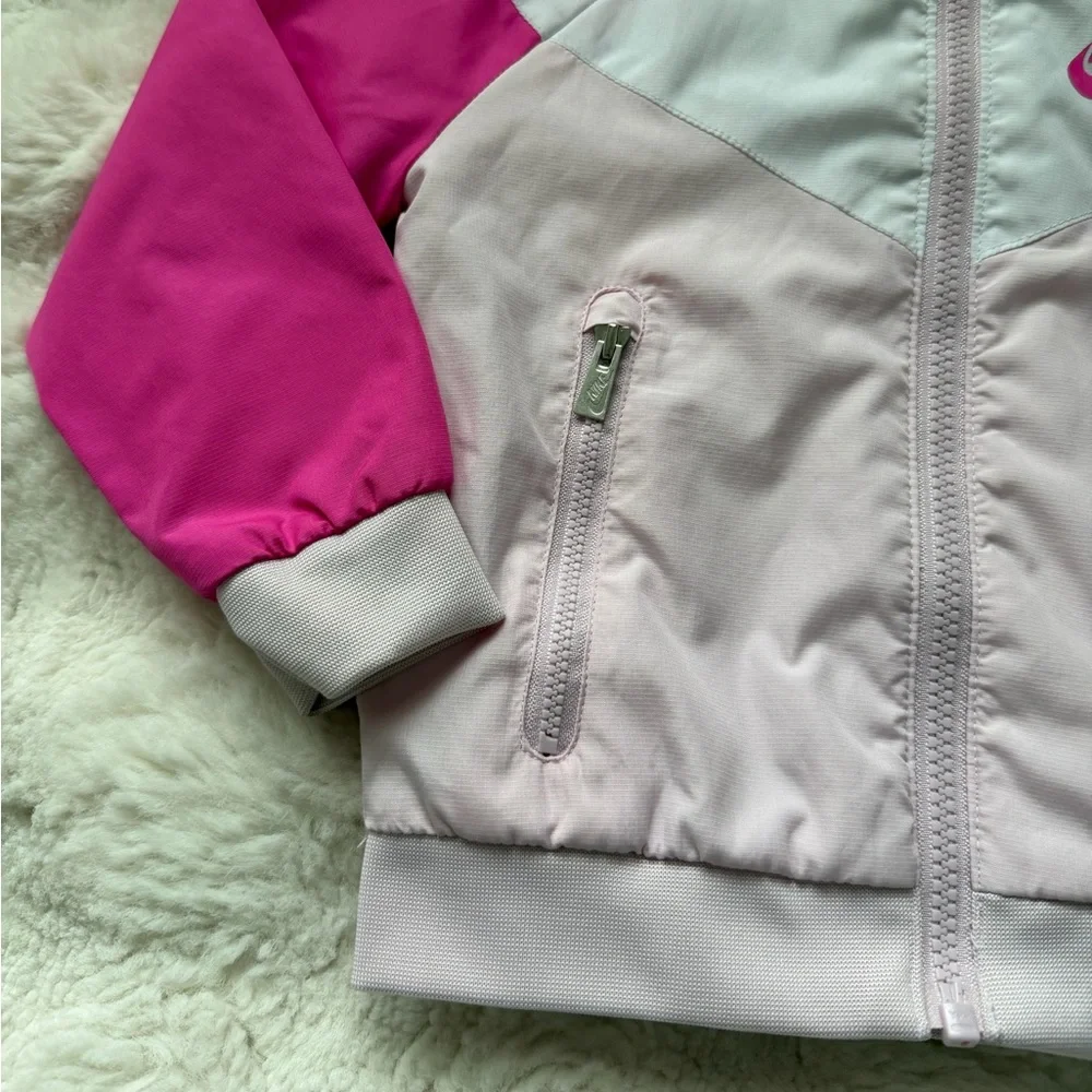 Nike Girls Windreaker Water-Resistant Colorblock Jacket in Pink - 2T